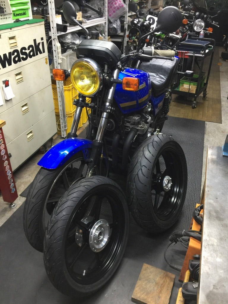 Z1000J3 K.H様 フロントホイール交換 | GREEN GARAGE