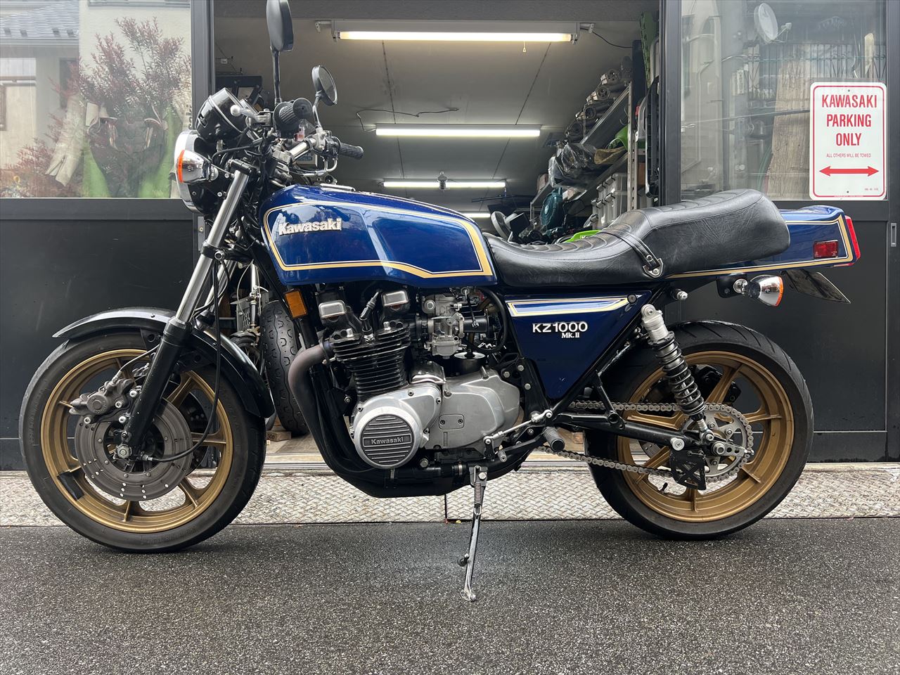 Z1000Mk2 I.H様 ピレリファントム装着とステムガタの点検 | GREEN GARAGE